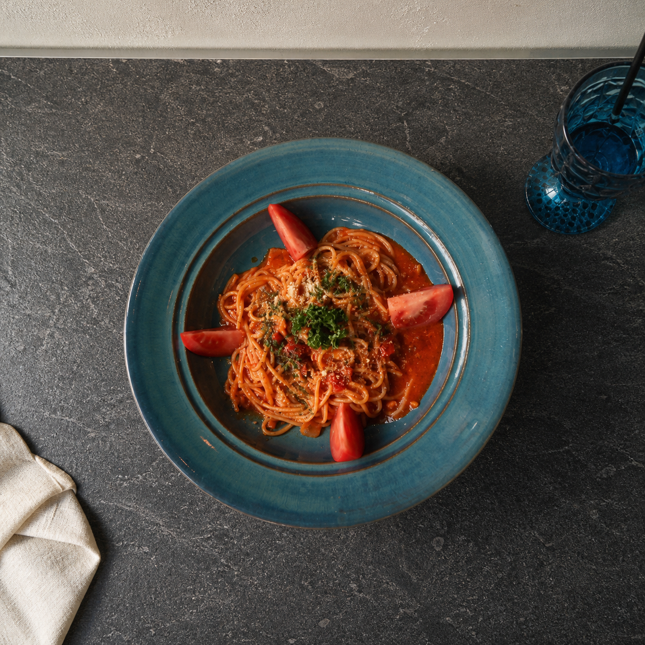 토마토 스파게티 플레이스 완성 사진